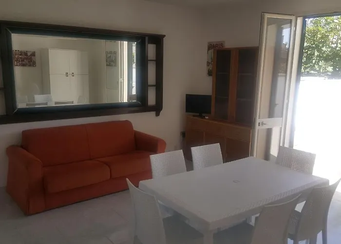 בית נופש Trilocale Con Doppio Giardino 9 *
